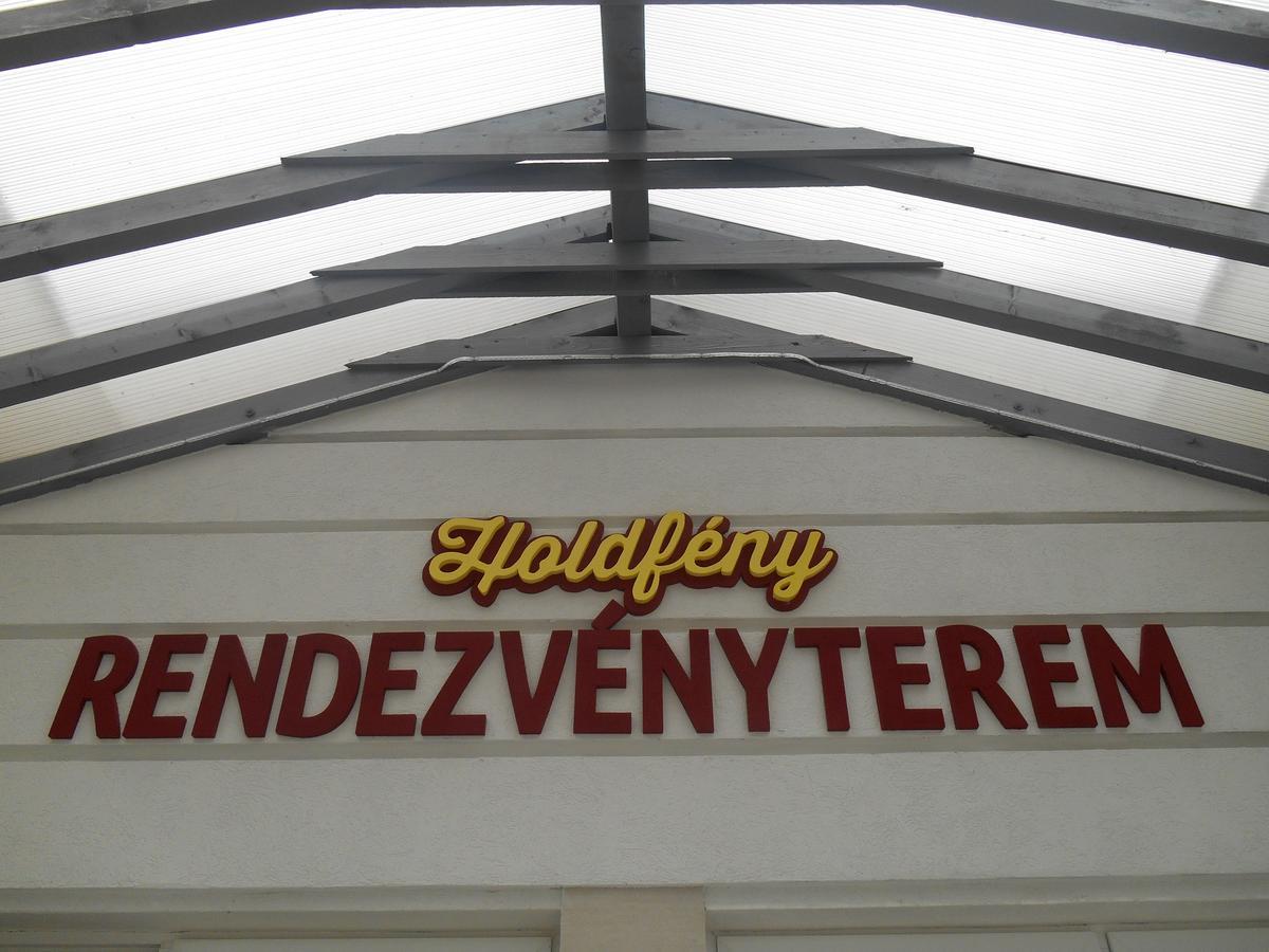 Forro Holdfeny Hotel المظهر الخارجي الصورة